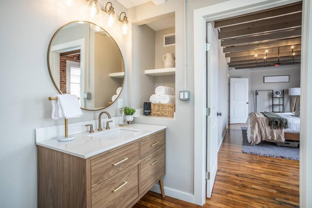 The Loft At 113 - Gateway To The North Texas Hill Country Leilighet Muenster Eksteriør bilde