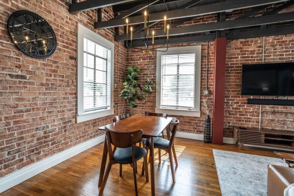 The Loft At 113 - Gateway To The North Texas Hill Country Leilighet Muenster Eksteriør bilde