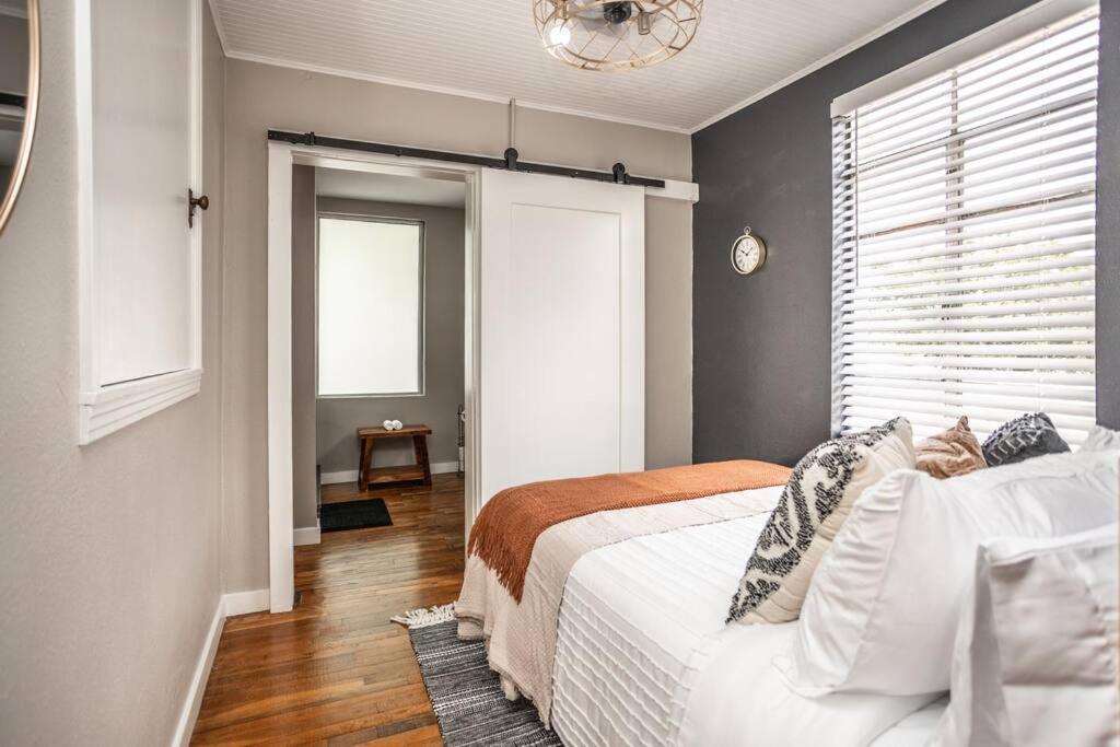 The Loft At 113 - Gateway To The North Texas Hill Country Leilighet Muenster Eksteriør bilde